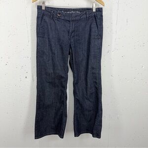 Vintage Levi’s Women’s size 8 / 29 Dark Blue Denim Trousers